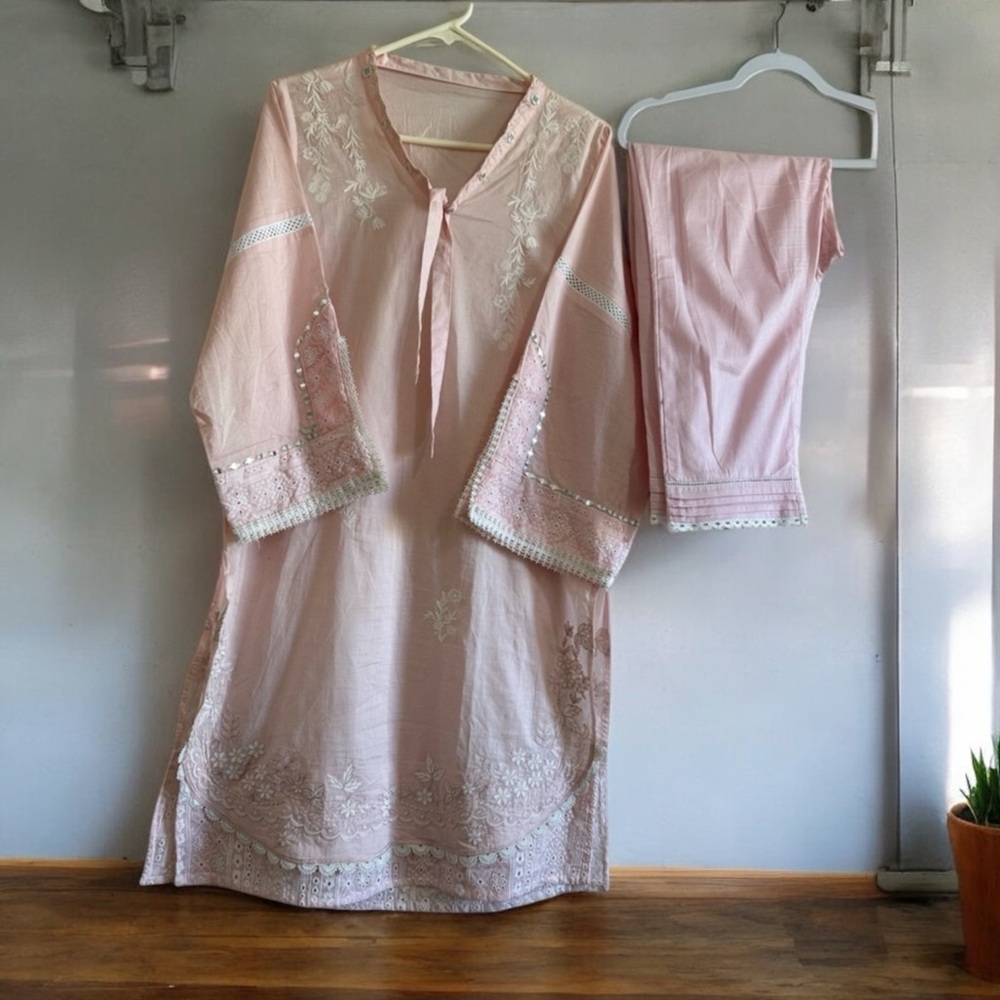 Pakistani Shalwar Kameez 2Pc - Picture 3 of 8